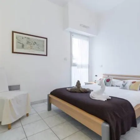 St Jean Cap Ferrat Contemporary Lovely Wifi סנט-ג'אן-קאפ-פראט